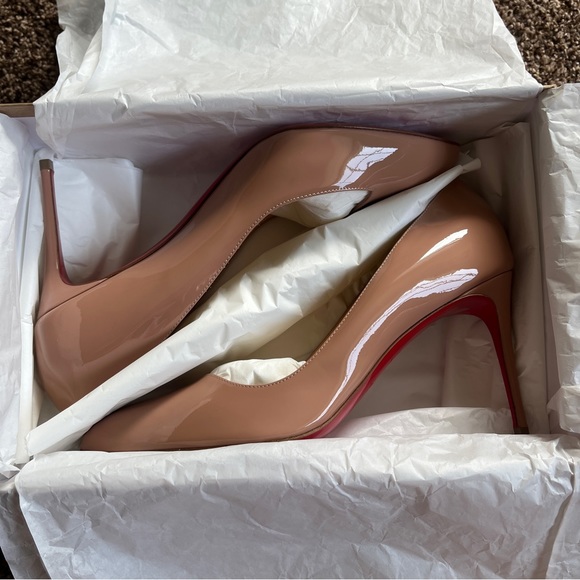NEW Louboutin Corneille Nude Patent Heels - Picture 7 of 10